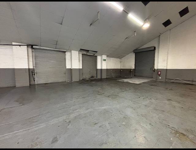 1,054M² FACTORY TO LET IN ATLAS GARDENS